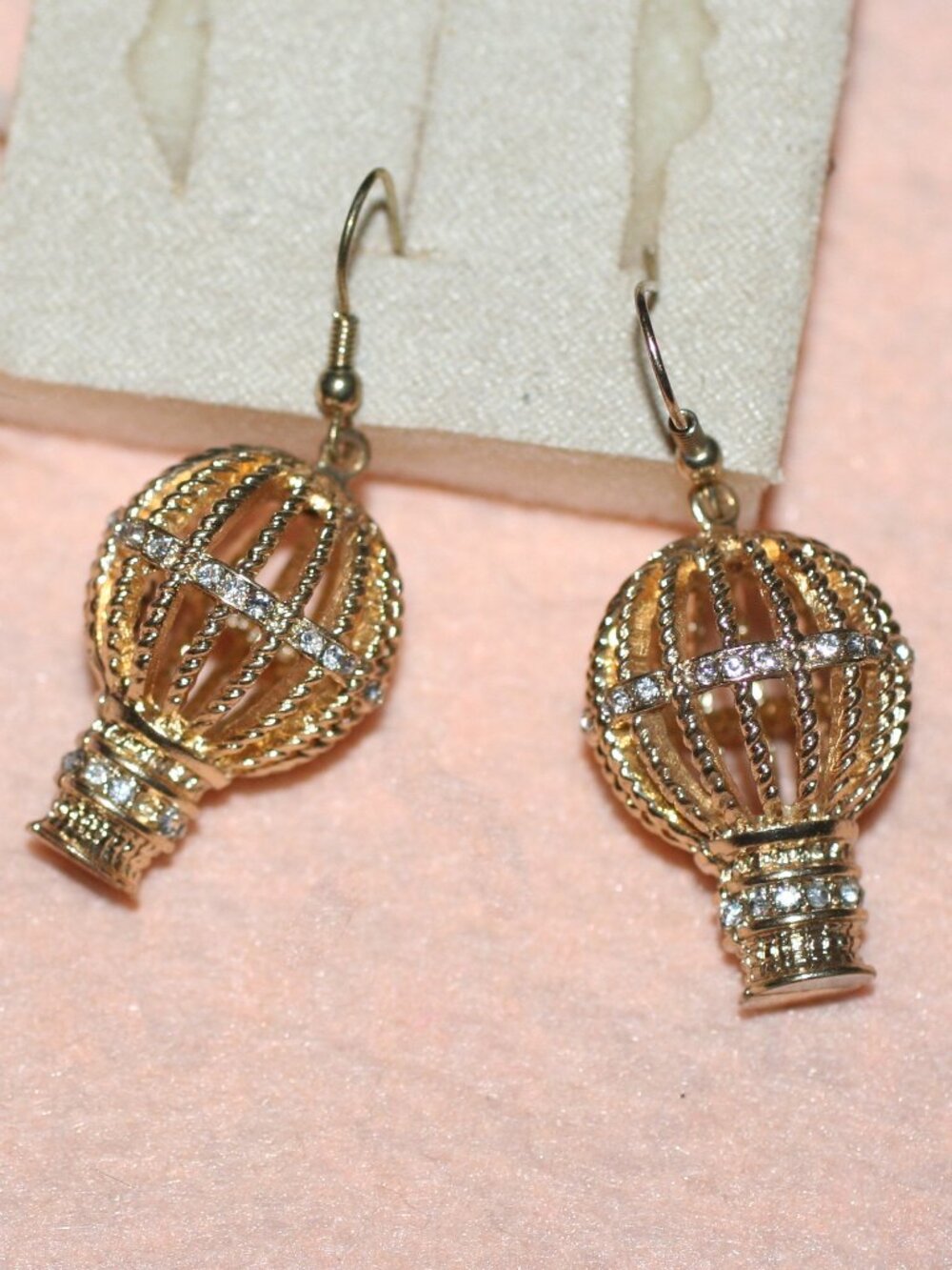 Hot Air Balloon Shape Gold Tone Hanging FishHook Earrings Costume